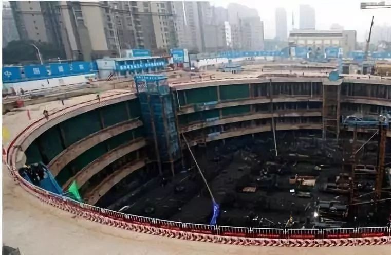 工地突發(fā)塌方怎么辦？深基坑安全管理怎么做？